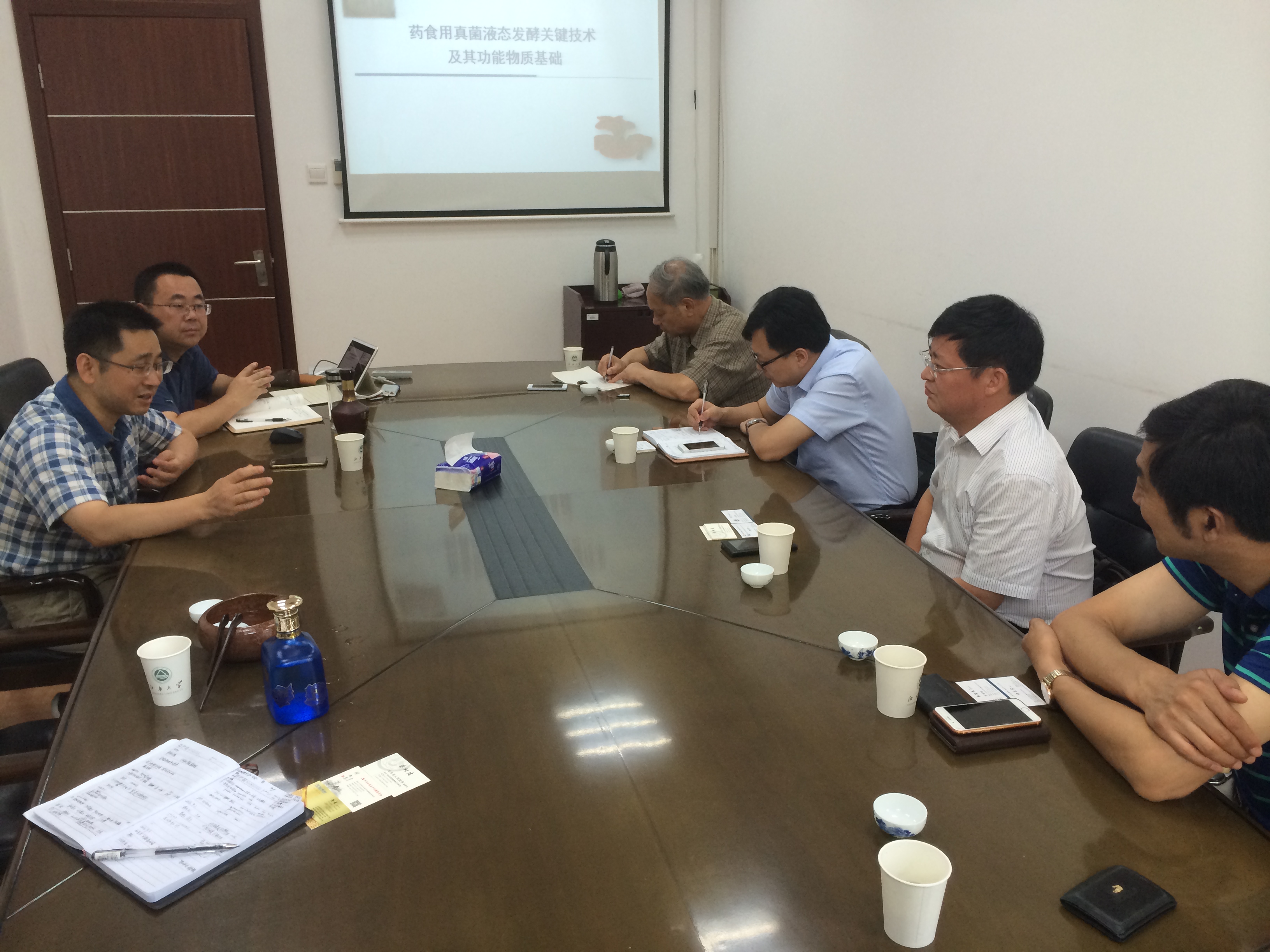 中共如东县县委常委蒋树建一行来我室进行交流